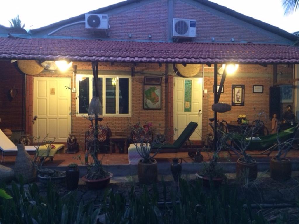 Charming Countryside Homestay Ben Tre Extérieur photo