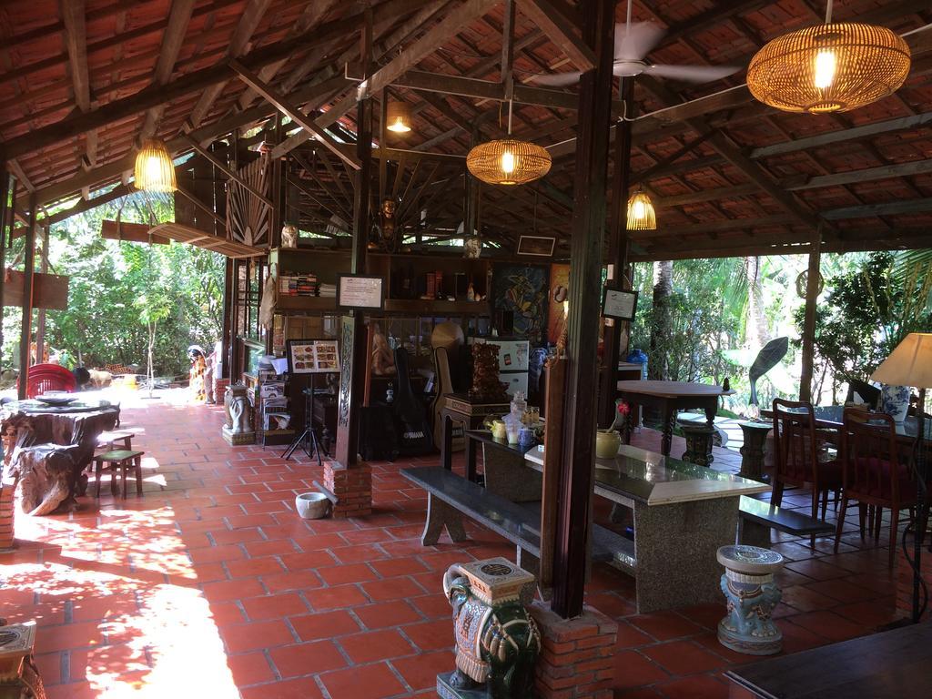 Charming Countryside Homestay Ben Tre Extérieur photo