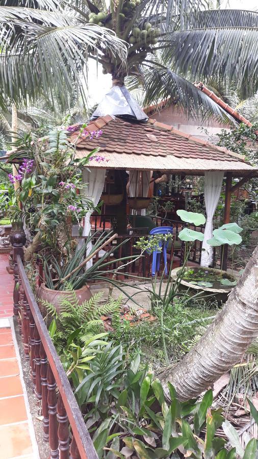 Charming Countryside Homestay Ben Tre Extérieur photo